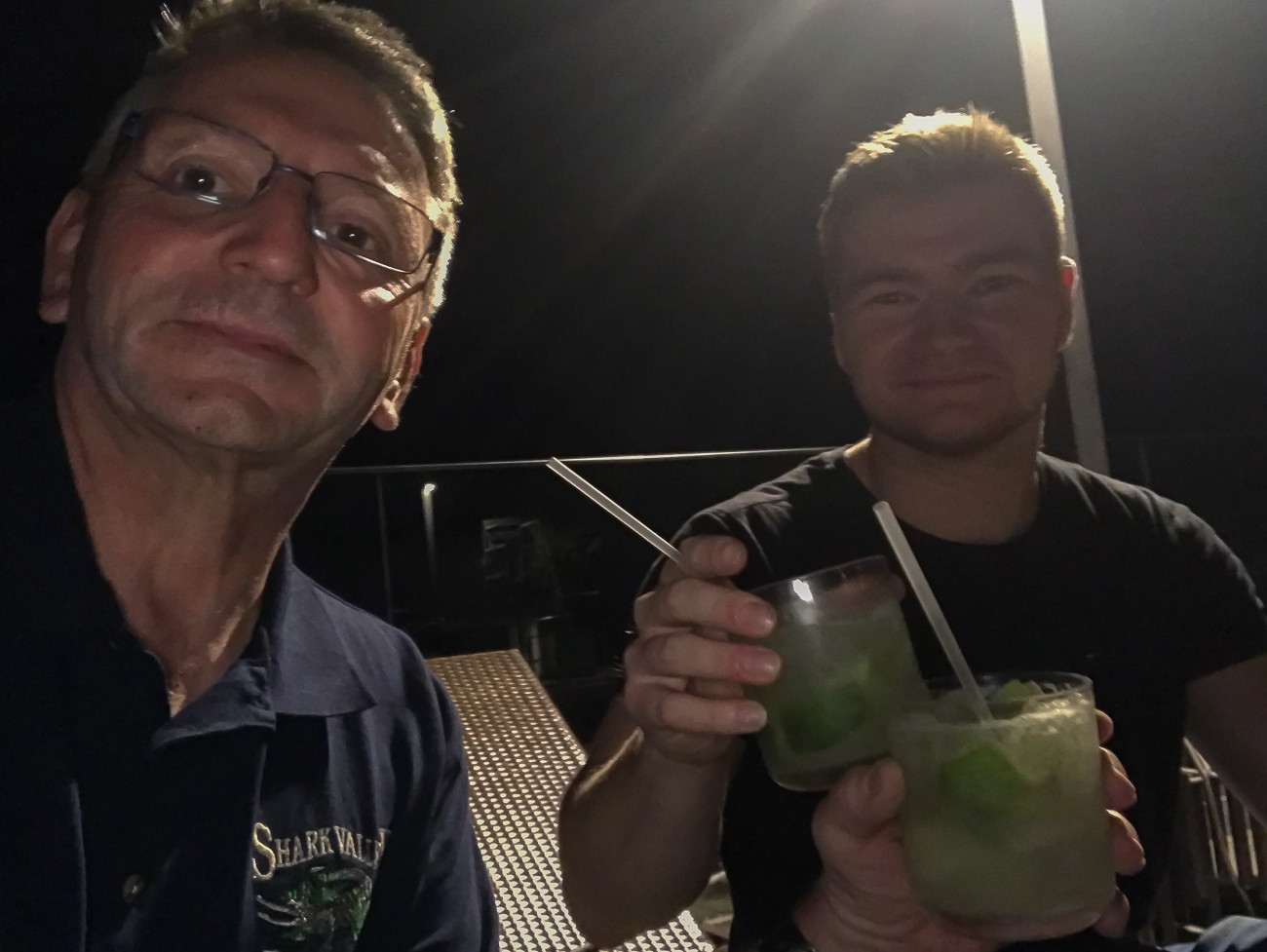 ... mit dem ersten Caipirinha ;-)