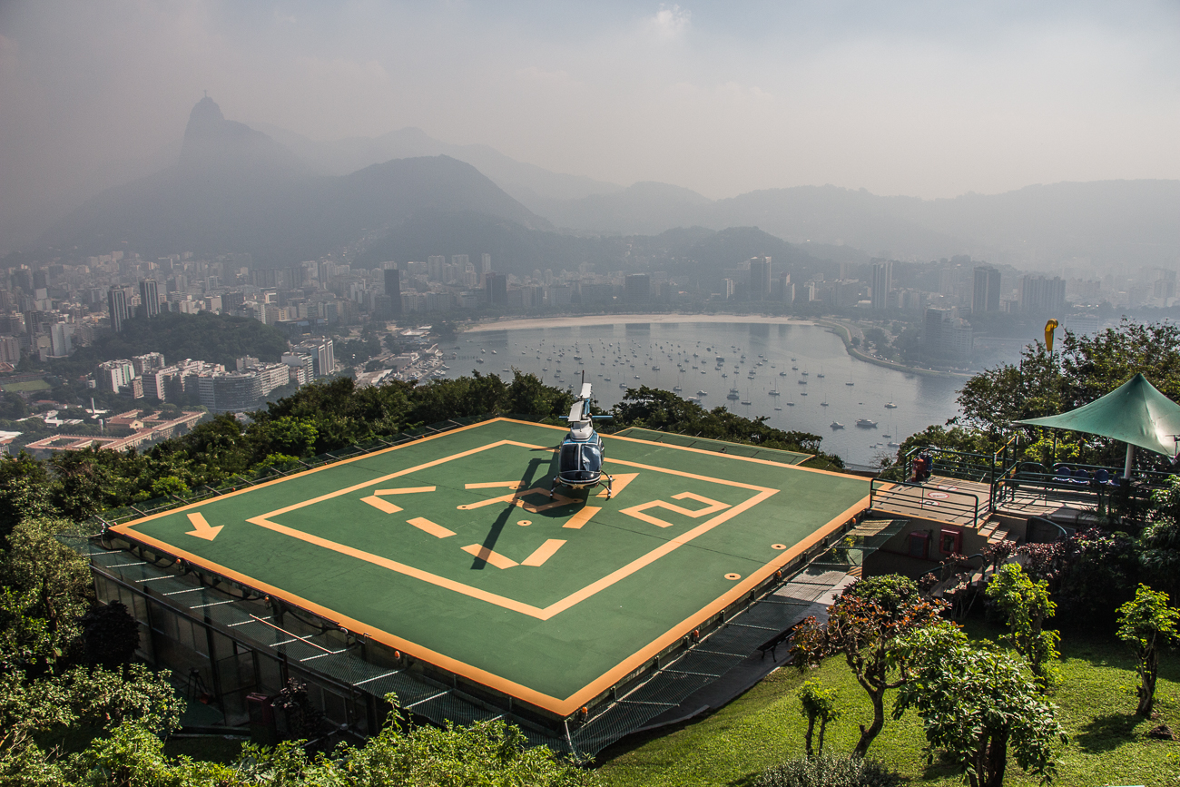 Vom Morro da Urca aus, kann man mit einem Helicopter die Gegend erkunden