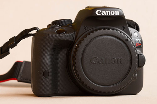 Canon EOS 100 D 